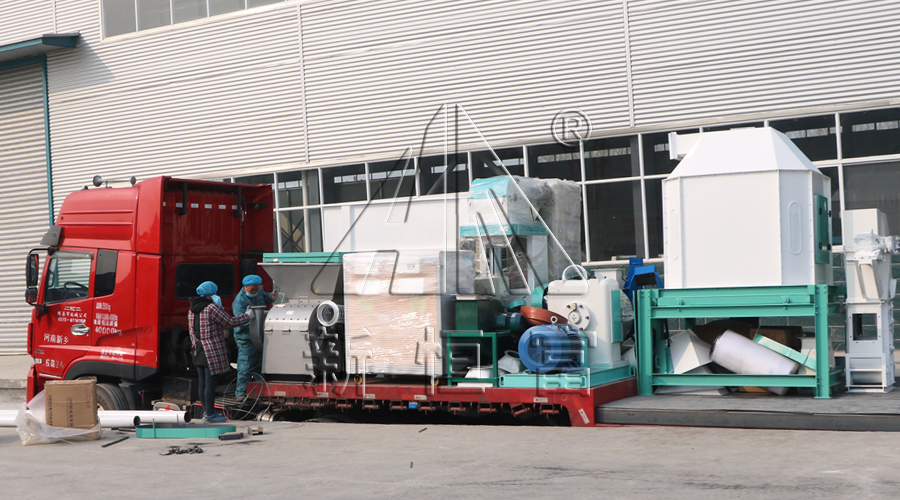 裝車基本完成(chéng) 裝車基本完成