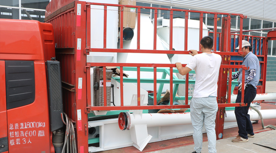 裝車(chē)基本完成 裝(zhuāng)車基本(běn)完成(chéng)